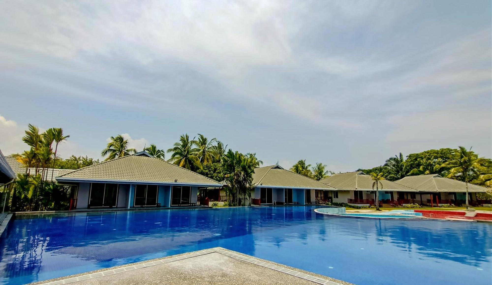 Artitaya Borneo Golf & Resort Papar Esterno foto