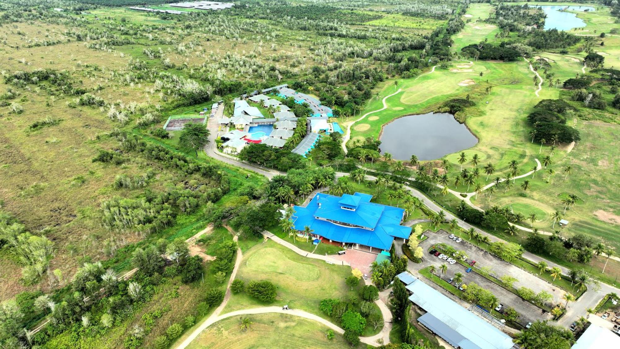 Artitaya Borneo Golf & Resort Papar Esterno foto
