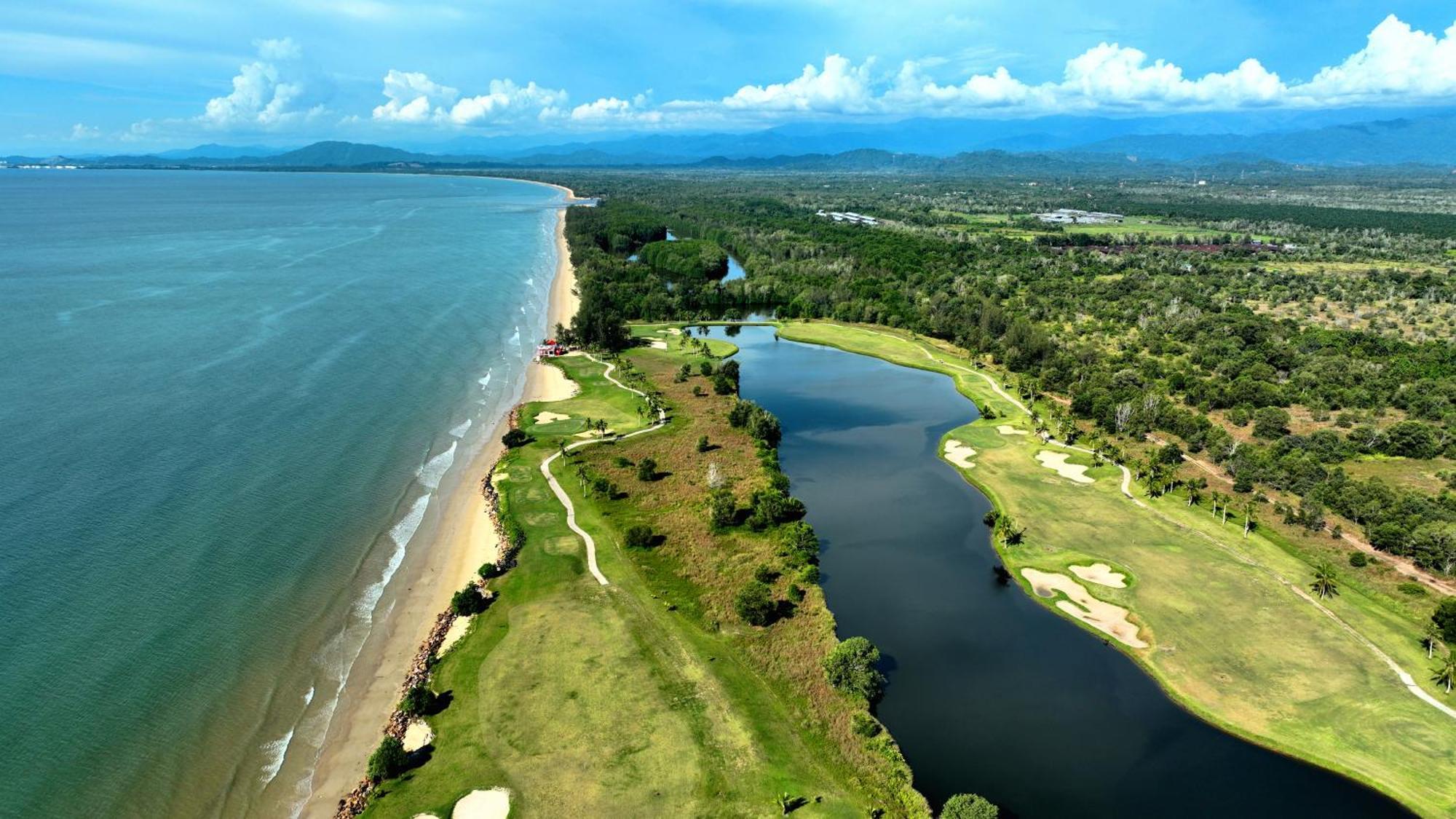 Artitaya Borneo Golf & Resort Papar Esterno foto