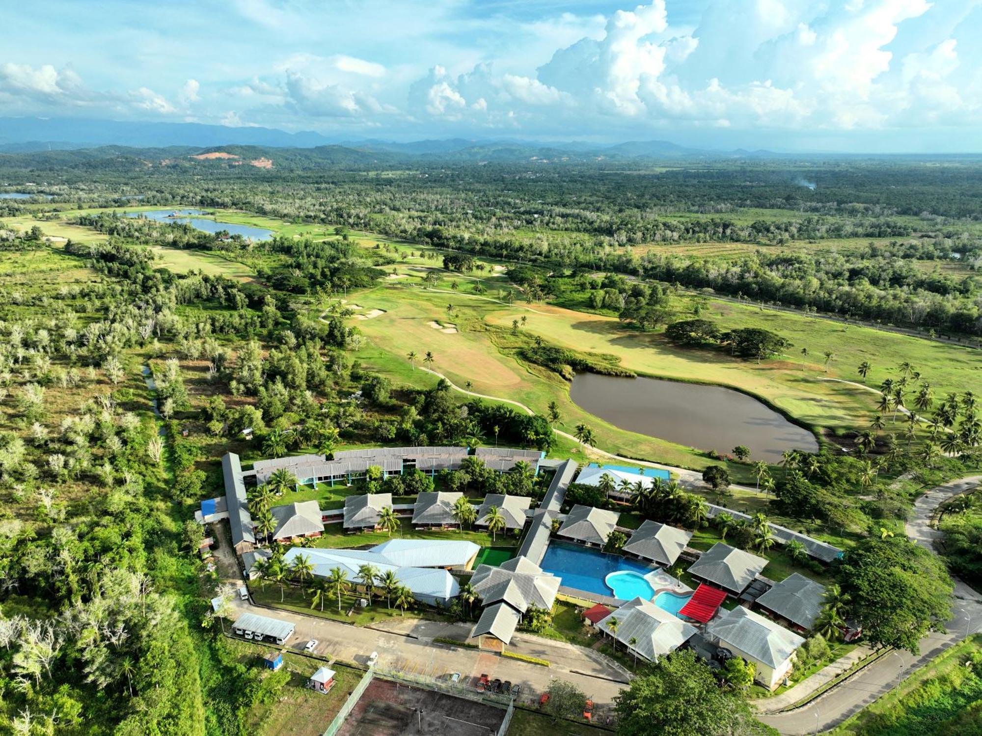 Artitaya Borneo Golf & Resort Papar Esterno foto
