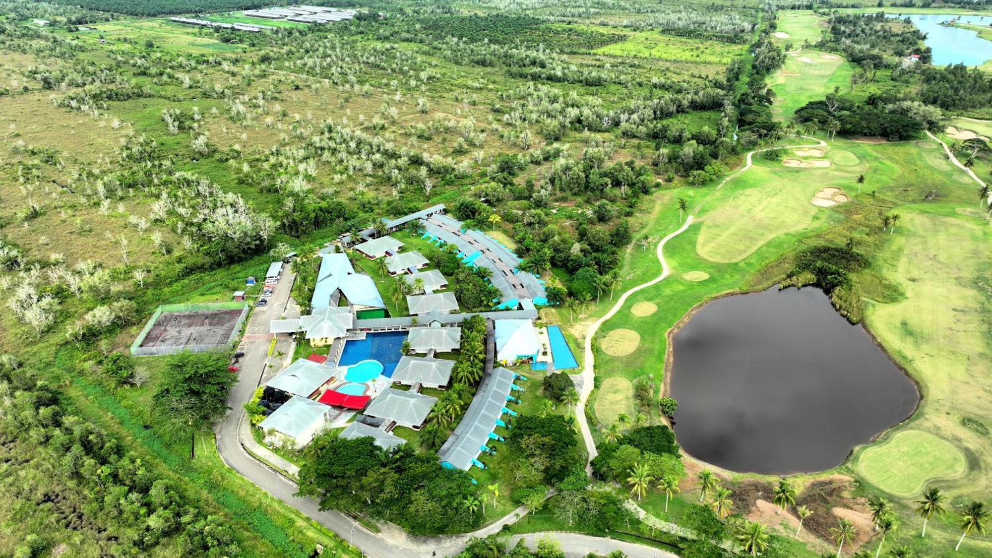 Artitaya Borneo Golf & Resort Papar Esterno foto