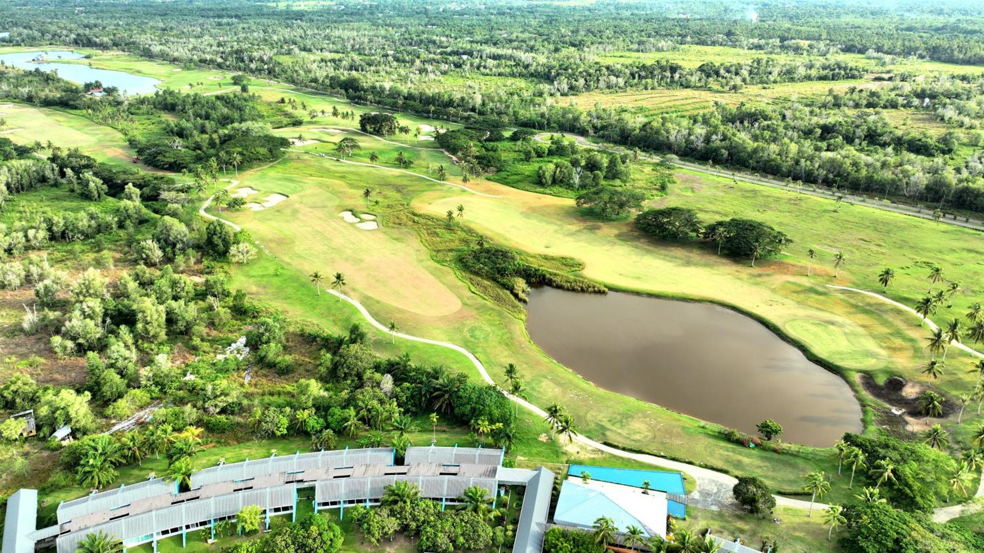 Artitaya Borneo Golf & Resort Papar Esterno foto