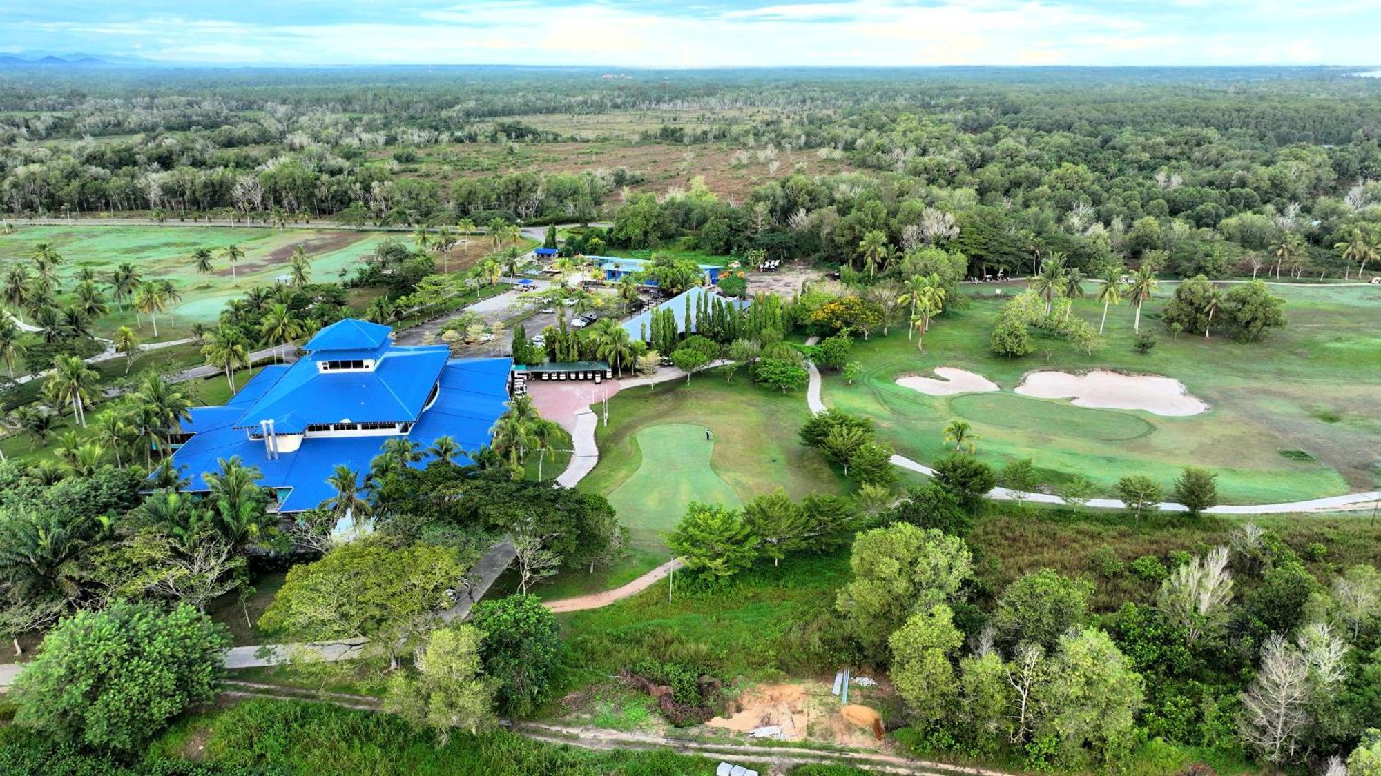 Artitaya Borneo Golf & Resort Papar Esterno foto