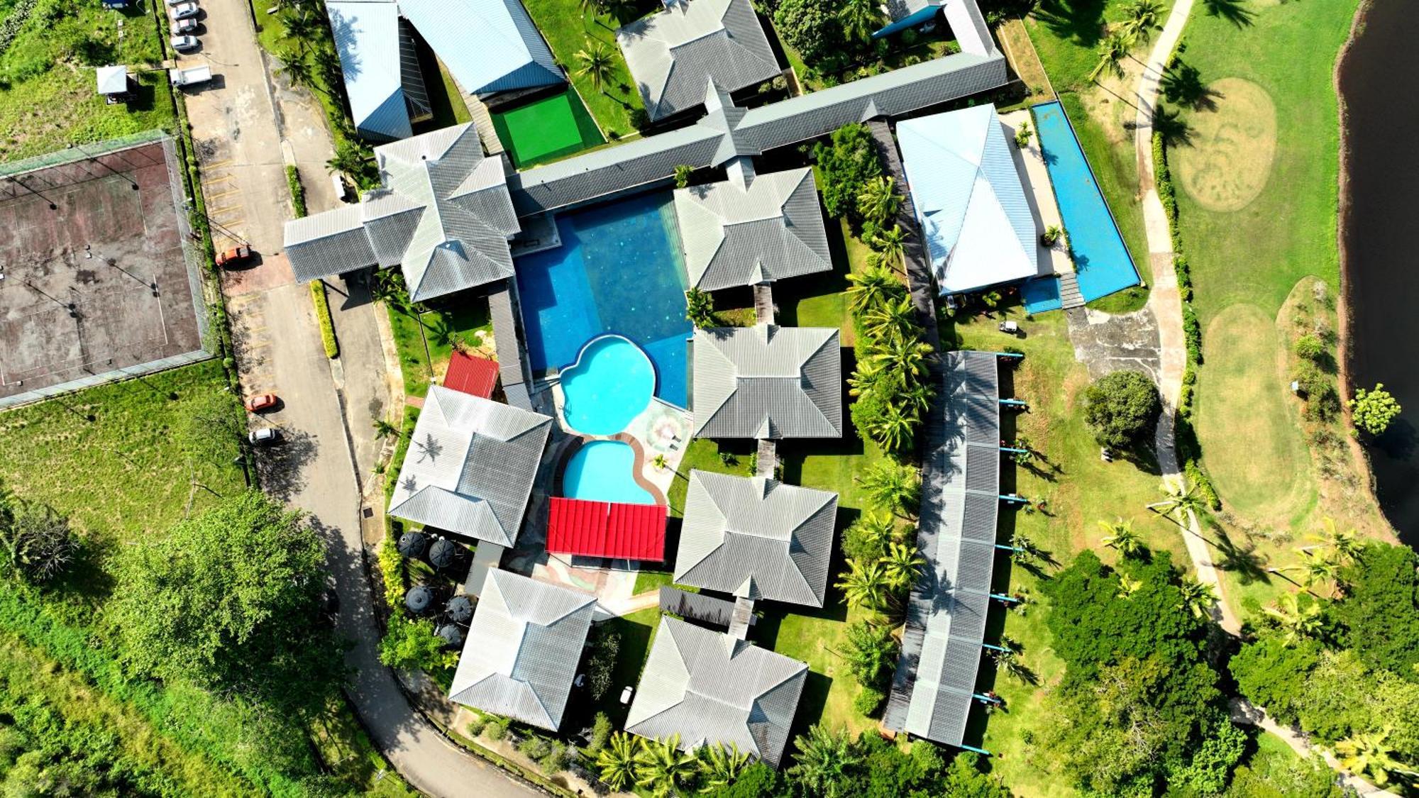 Artitaya Borneo Golf & Resort Papar Esterno foto