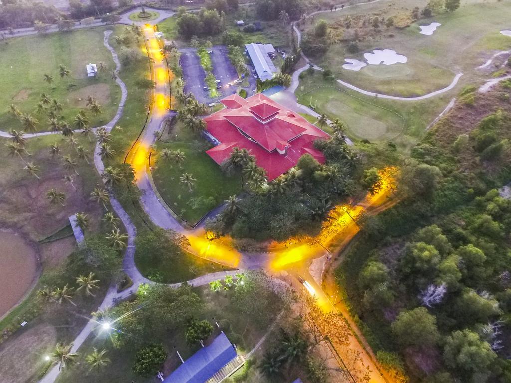 Artitaya Borneo Golf & Resort Papar Esterno foto